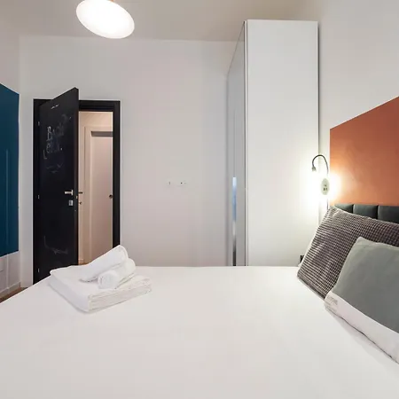 아파트 Xenia - Three-room In Via Laurana 5