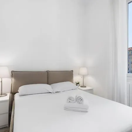 Elegant Junior Ac & Fast Wi-fi *