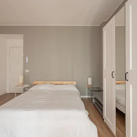Xenia - In Viale Romolo 5 شقة