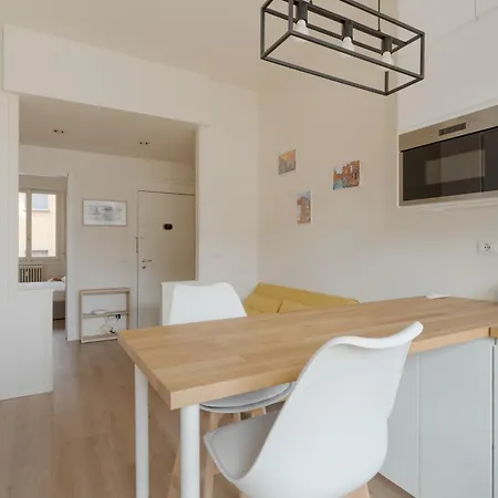 Guesthost - Cozy Balcony Flat Affori Mm3 Lejlighed *