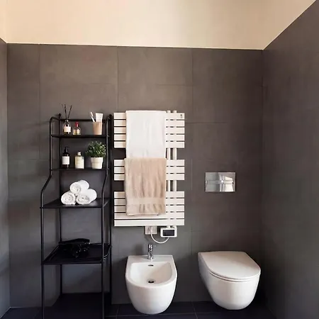 New Modern Flat 10 Min Duomo In A Quiet Area Apartamento *
