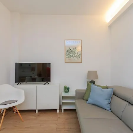 Appartement Xenia - 2 In Viale Romagna 22