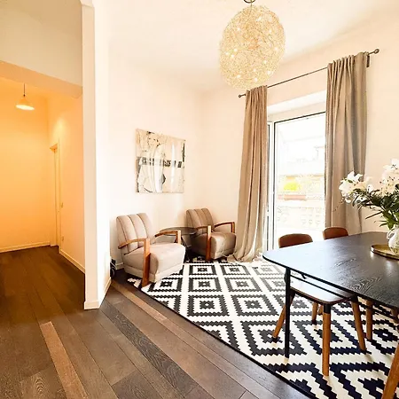 Brera Sun Terrace, Light-filled 4th R Floor Gem * ميلان