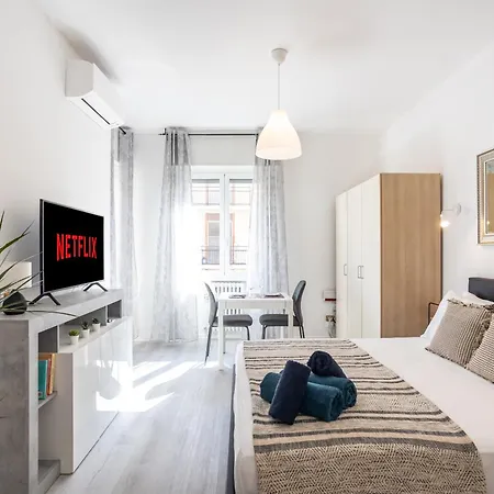 Appartement Duomo 10min Metro 1min - Luminous - Wi-fi *
