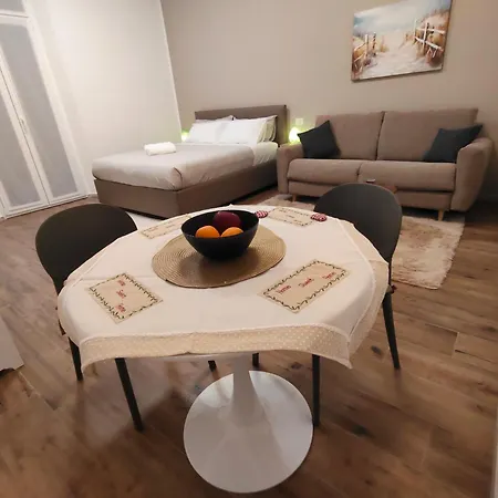 Monolocale 4 Posti M2 15 Minuti Dal Duomo Apartamento Milão