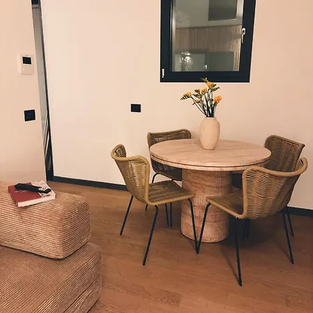 New Stylish 80sqm Near Parco Sempione Апартаменты Милан
