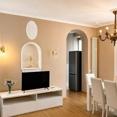 Three Bedroom In Porta Venezia