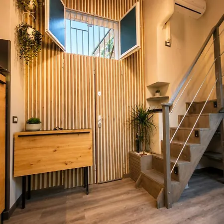Zona Navigli Design Loft , Proiettore Schermo 80