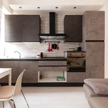 Youhosty - Marco D'agrate 34 * Milan