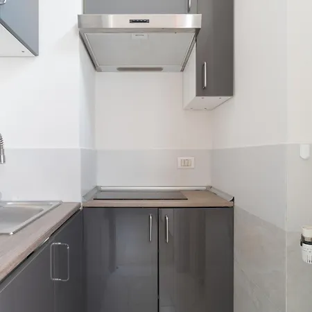 Guesthost - Comfy Porta Venezia Mm1 *