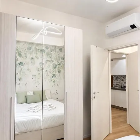 G House - Design E Comfort A - M4 Frattini Per Areoporto Linate شقة
