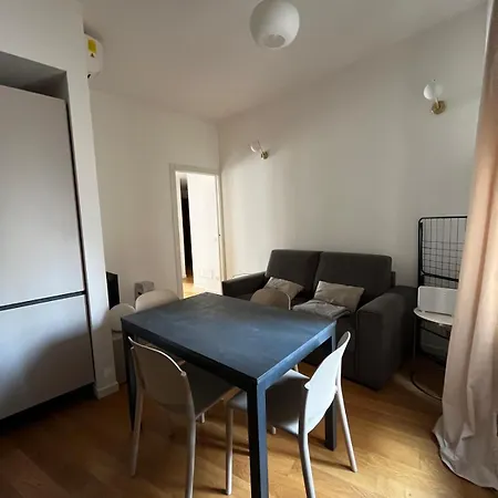 Centro Smart Crocetta M3 Apartamento