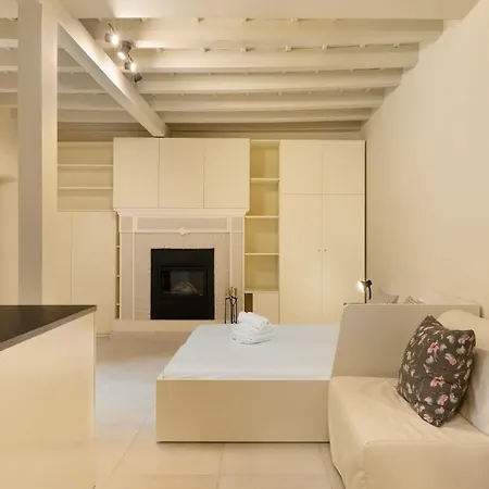Junior Milano- Quiet And Comfort Appartamento Milano