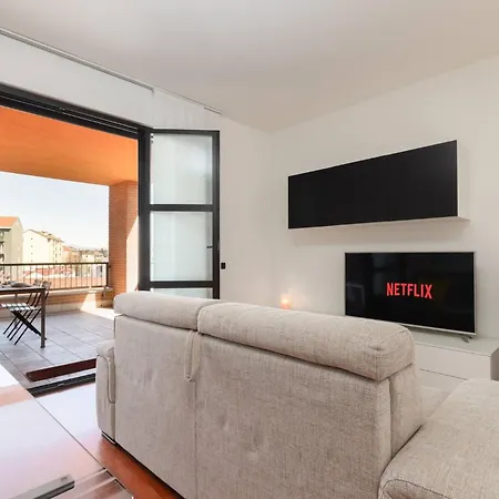 Διαμέρισμα Large Duplex With Private Terrace Gluck
