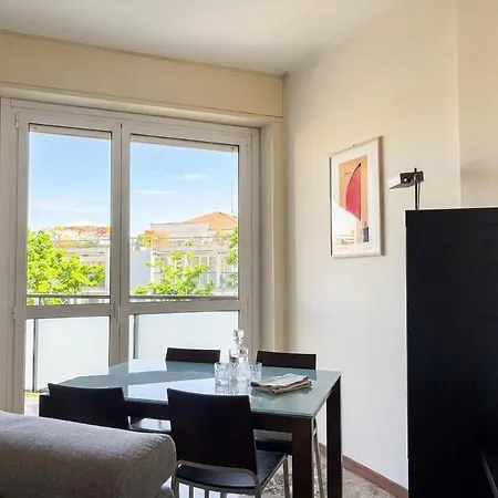 San Siro Flat - 9 Min Walk To Metro M5 And Stadium *