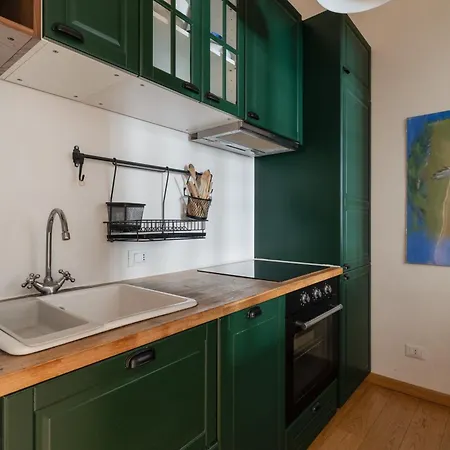 شقة Guesthost - Spacious X6 Steps From Mm4 *