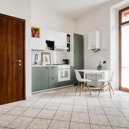 Hostmate - - Volturno - Isola شقة ميلان