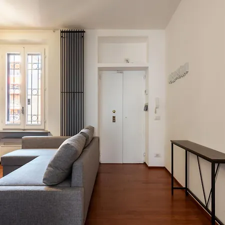 Borsi 1 - Quadrilocale Navigli ميلان