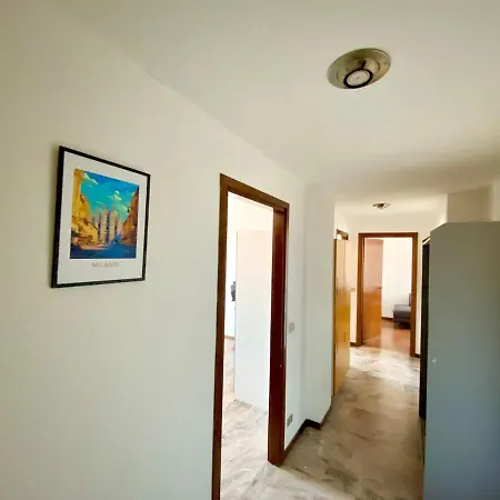 Appartamento 10 Minutes From The Cathedral- Metro 100 Meters Away