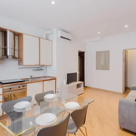 شقة Gohost - Charming And Bright Flat Next To Porta Romana