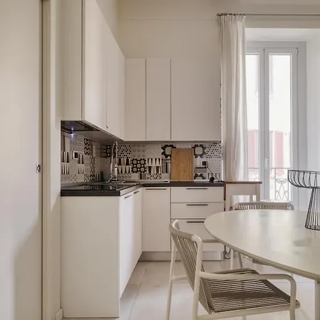 Just Urban - Elegant 2-br Flat In The Center - Porta Romana M3 Appartement