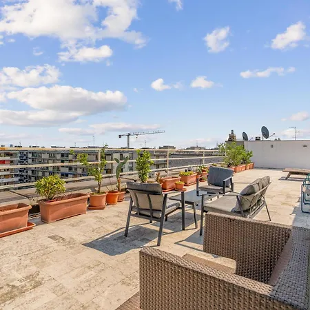 Luxury Skyline Penthouse *