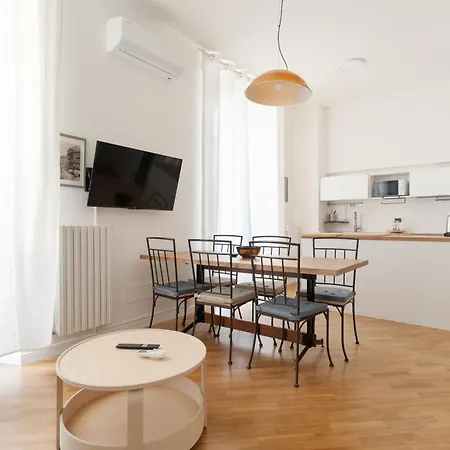 Guesthost - Spacious Flat X6 Porta Venezia Mm1 شقة *