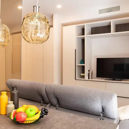 Апартаменты Cozy In Near Porta Romana Italy Милан