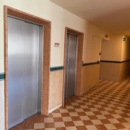 Bocconi Pool & Gym شقة ميلان