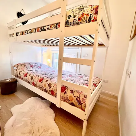 Modern Stylish With Garage Near Fiera Апартаменты Милан