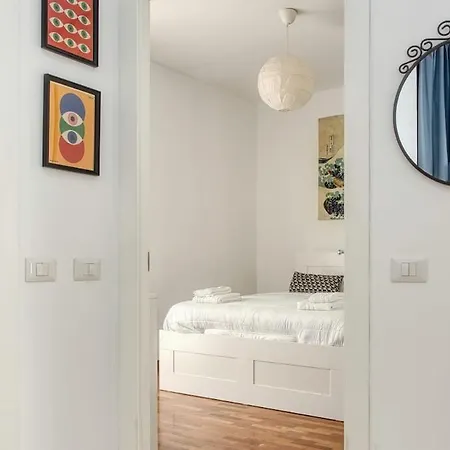 Modern - Up To 6 Guests