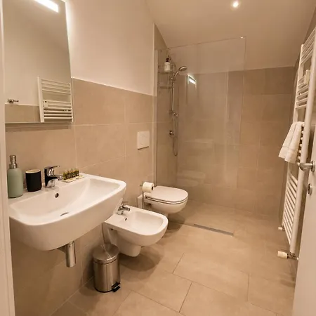 Strategic & Large With Self Check In - Fondazione Prada, With Ac, Wifi, Washing Machine *