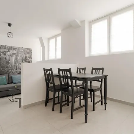 Guesthost - Comfy X4 Tolstoj Mm4 Apartamento *
