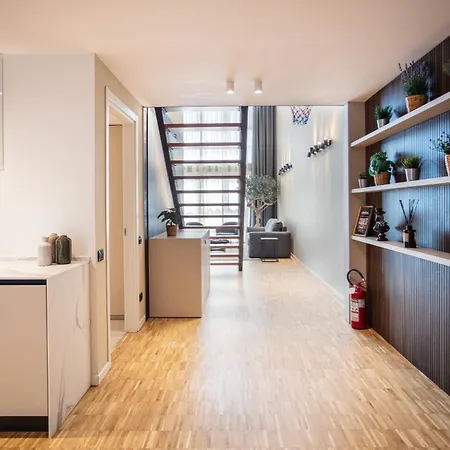 Luxury House In Carlo De Angeli 115 Mq Appartamento *