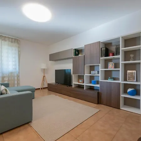 Xenia - 4 In Via Cassano 14 Apartman Milánó