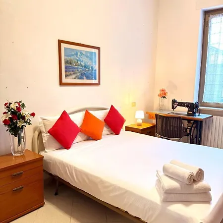 Classic House 15 Minutes From Duomo Appartement