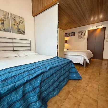 Διαμέρισμα Polished 2-br Bi-level Navigli District Μιλάνο