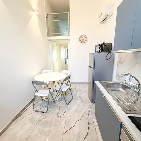 Διαμέρισμα Accogliente Loft Su Due Livelli A - Metro M1