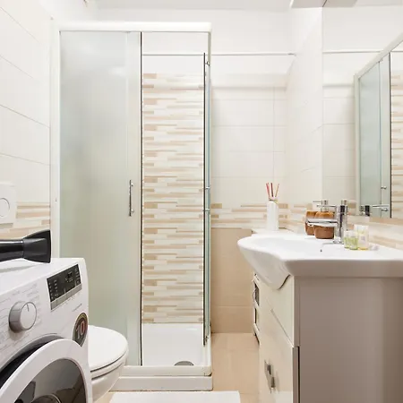 Apartamento Stazione - 1bdr Accogliente E Milão