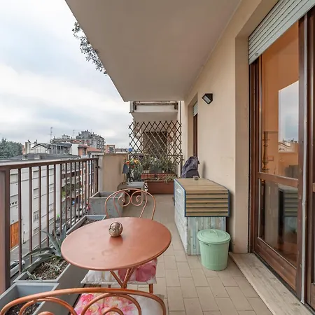 5' From Bocconi With 2 Bedr And 2 Bathr Apartament *