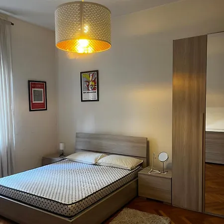 Апартаменты 5 Rooms, 10 Guests, 220sqm, Terrace, 5mn Duomo Милан