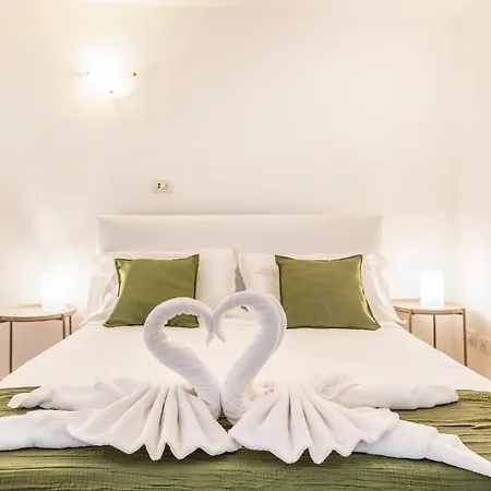 Apartman 7guest Duomo5min Walk-private Cinema Popcorn-castle 6min- Air Cond