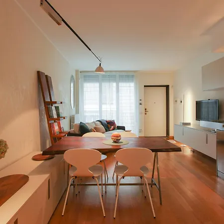Isola Design Townhouse On 3 Levels, Terrace, Garage *