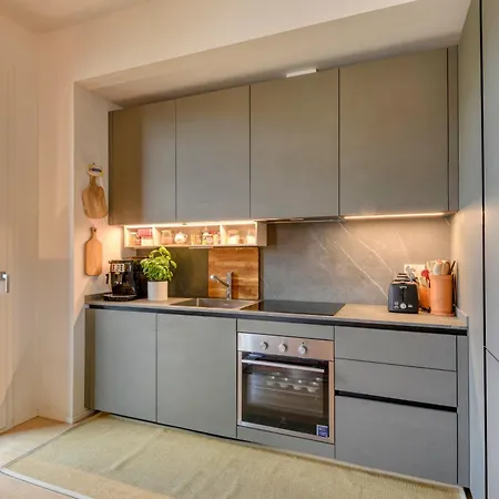 86mq Porta Romana Luxury Apartment, Perfect For Couples, 10 Min From Duomo By Tram Apartamento *
