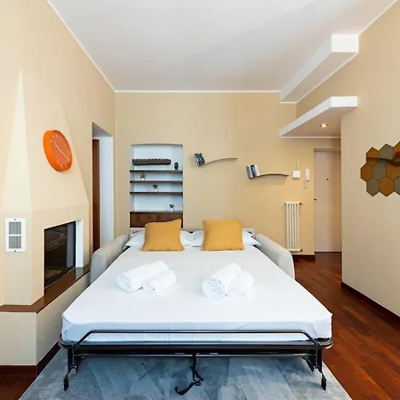 Διαμέρισμα Isola - Porta Nuova- Elegant 1bdr With Balcony *