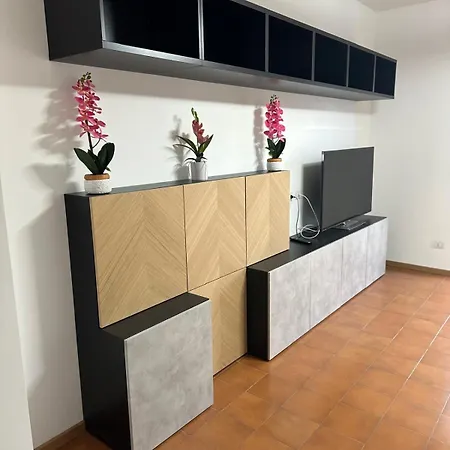 Zona Mecenate Due Passi Da Arena Santa Giulia A Apartamento *