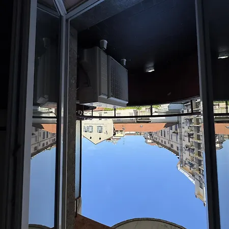 Appartamento Moderno Monolocale Con Balcone E Parcheggio 207 *