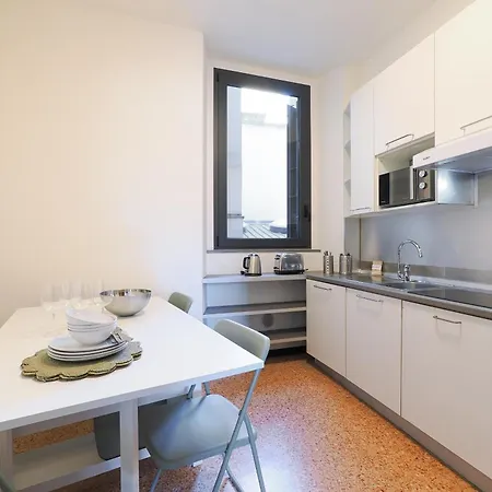 Contempora - Interior 900 - 1st Floor - Duomo - Missori *