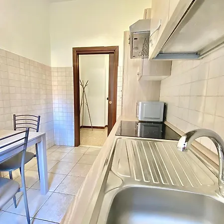 Famagosta Home, Navigli Style, In Contesto Silenzioso E Vicino M2 Famagosta, Direttamente Per Navigli, Stazione E Assago Forum *