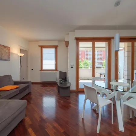 Xenia - 2rooms In Via Spadolini 11b